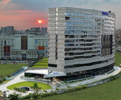 Novotel Kolkata Hotel And Residences